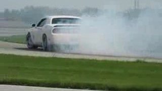 Dodge Challenger Drifting : Crazy Driving