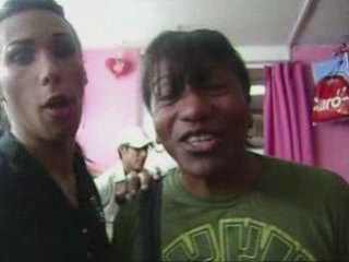 GODFRY ARBULÚ SE QUEJA DE JURADO DE BAILANDO POR UN CUCHI