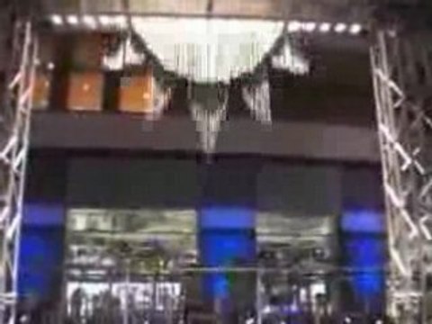 Japanese-mall-fountain