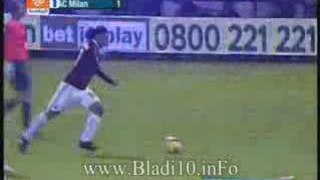 Ronaldinho free kick Milan 11-2008