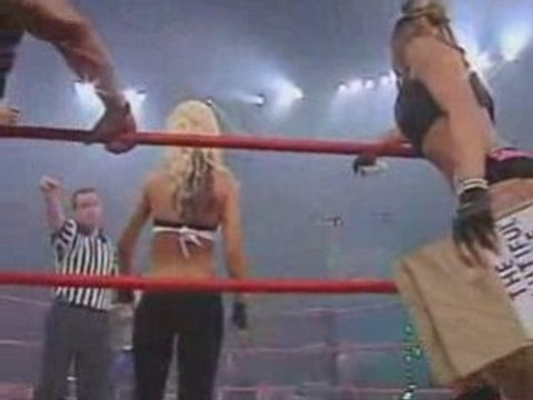 Taylor Wilde vs. Angelina Love