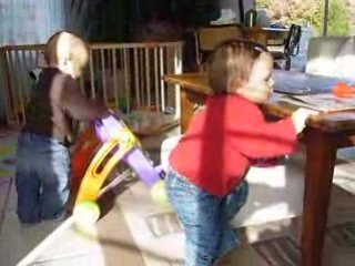 Papy Tom et son déambulateur !! lool