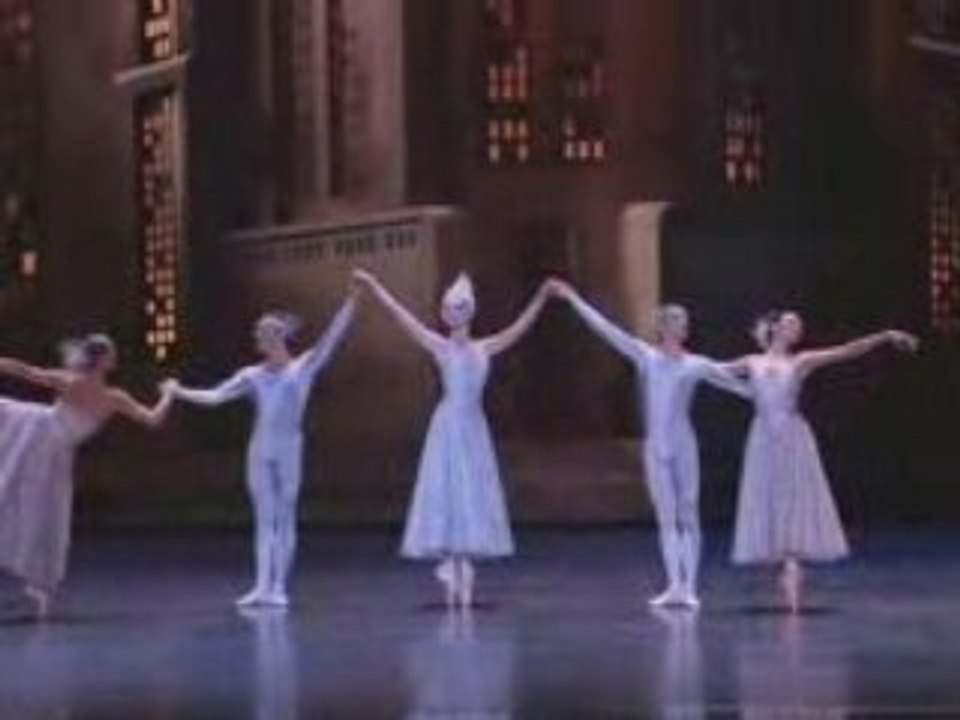 Opéra de Paris - Cendrillon - Variation de l'Hiver