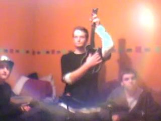 Guitar Hero World Tour : un groupe stupid 2