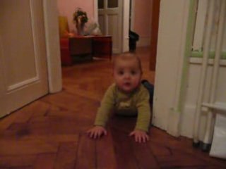 Gaspard n'a pas encore trouvé la marche avant