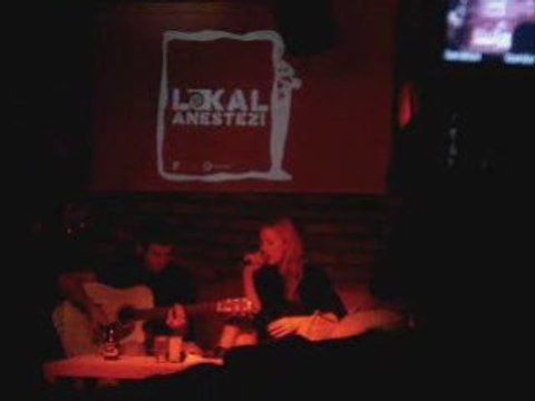 Aylin Aslım - 4gün 4gece(canlı akustik performans)