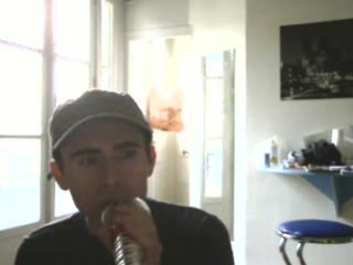 Wiwi égratigne "Mon véritable amour"