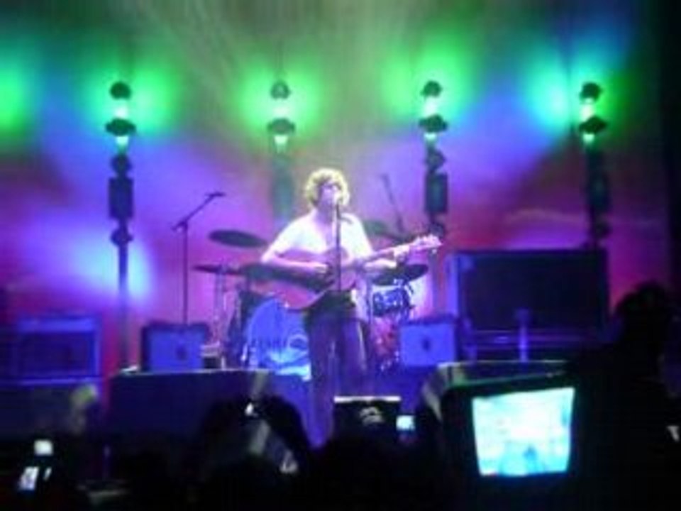 The Kooks - Seaside (live 26/11/08)
