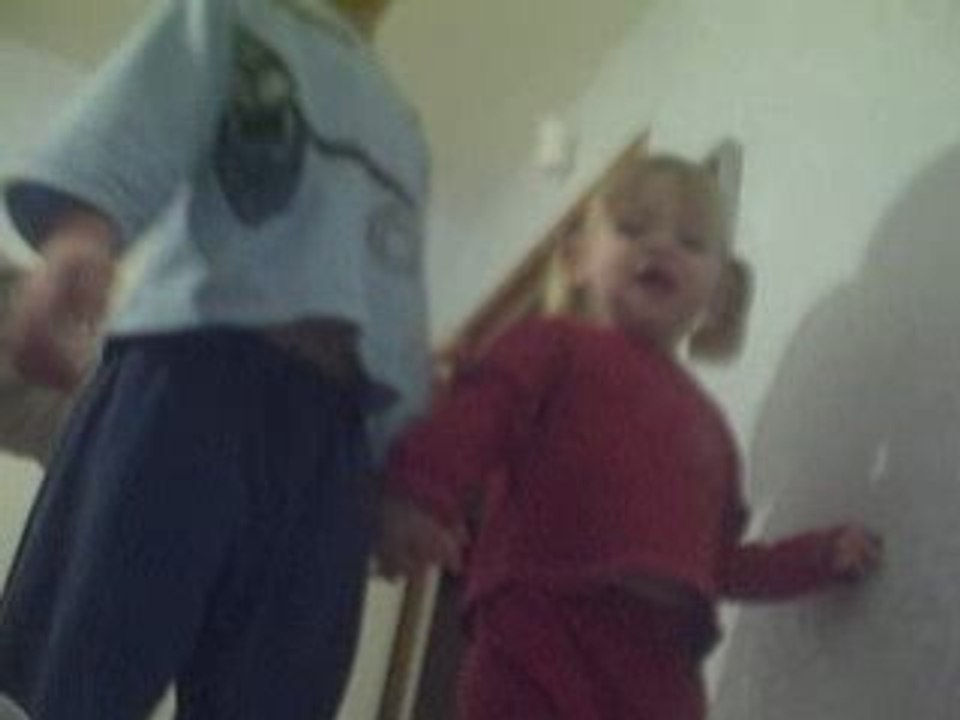 Vidéo alyssa et Axel chante