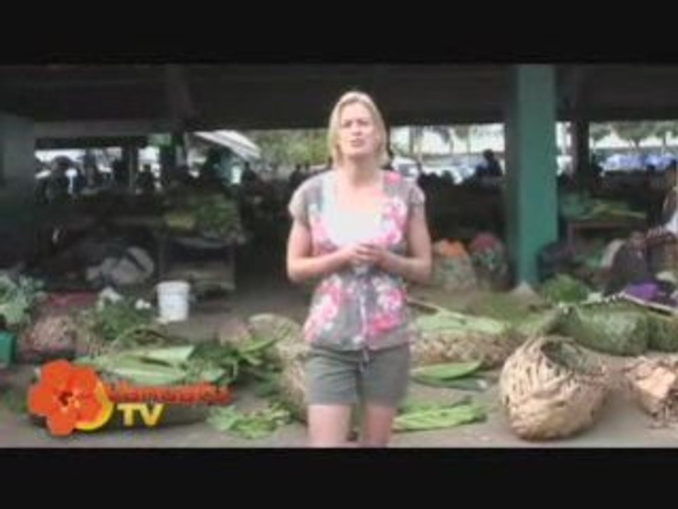 Meet the happy locals at the Vanuatu markets