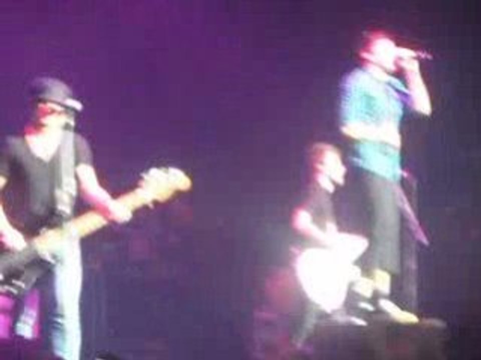 simple plan: Your Love Is A Lie live 23.11.08