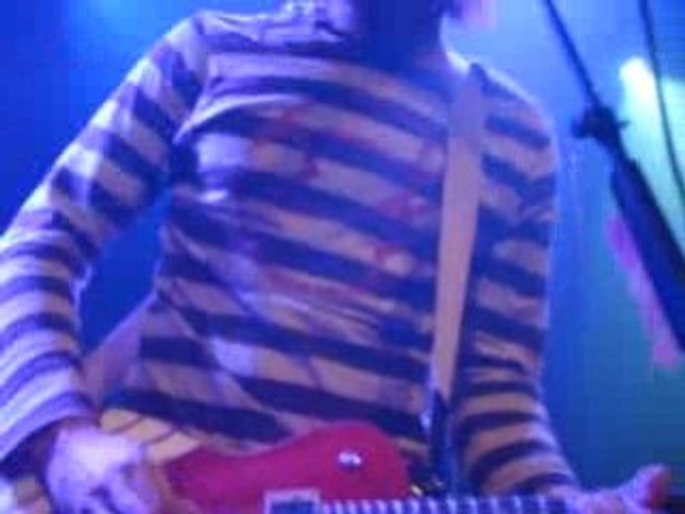 AB - Elliot Minor - Running Away