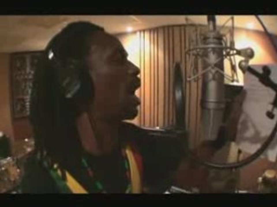 GENERAL LEVY "Champagne body" (dubplate fi Mad Rockers)