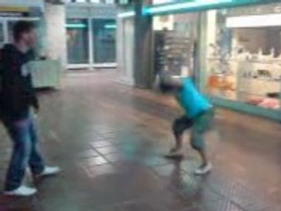 Kaito vs warblade