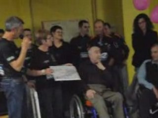 Remise de cadeaux par Courir pour les autres