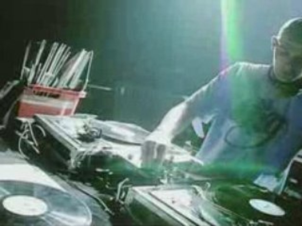 Documentaire Assassin + Live