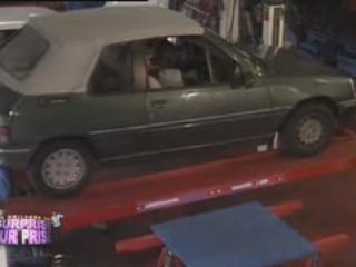 Segolene Royal piegee chez le garagiste !