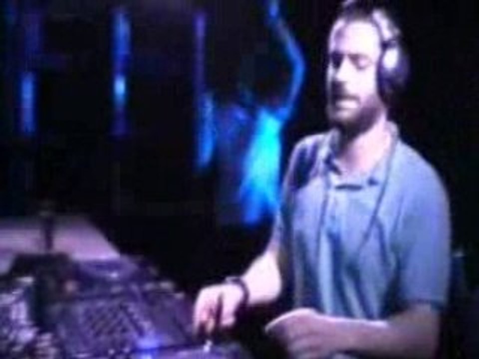 Sebastien Leger @ 4Sans (Novembre 2008)