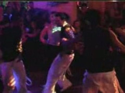 Rueda de la compagnie Acuerdo Latino à l'Avenue