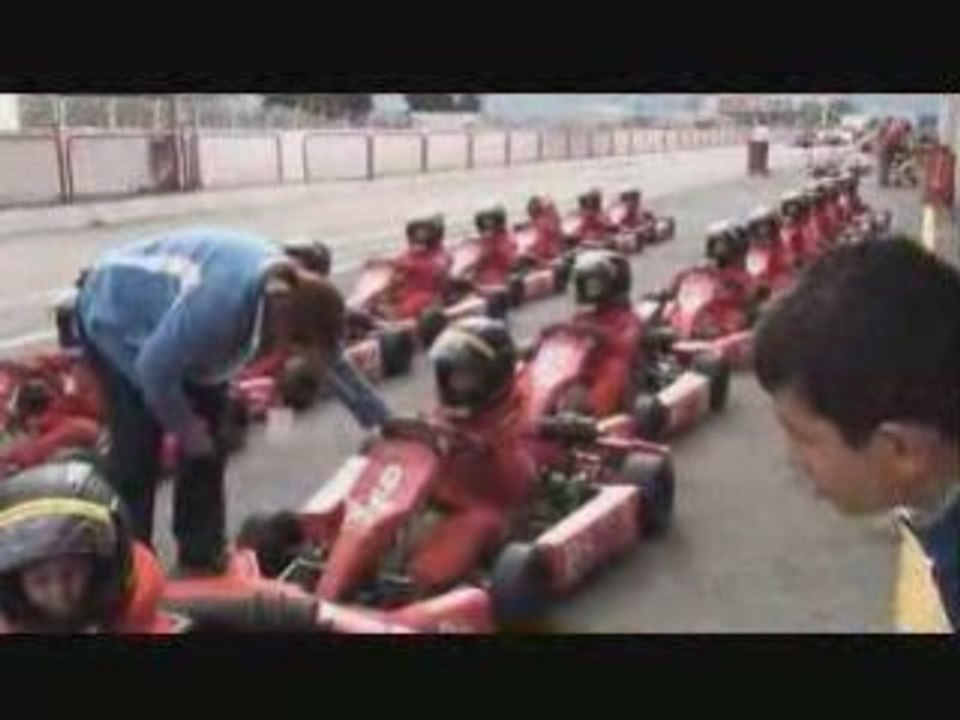 25 Kucuk Adam Final Yarışı
