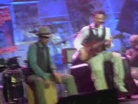 fin de Maman , Moi j'ai pas le sou , Ca fait mal , Belle