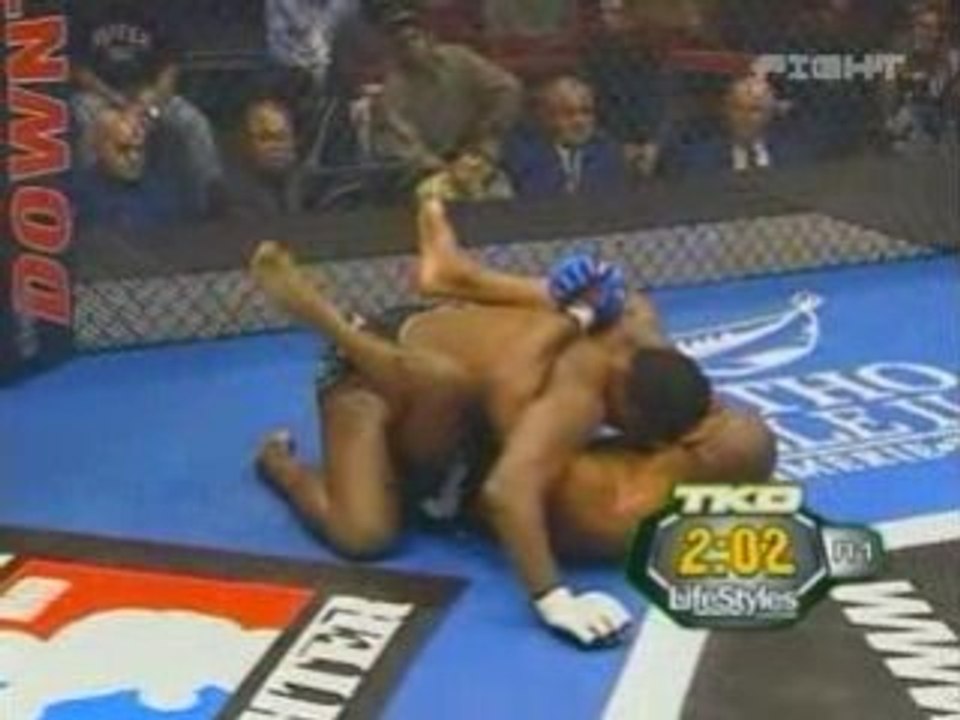 TKO - Gassaway vs Landis Jons