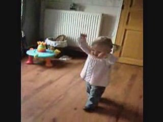 Alexia danse Britney!! bis