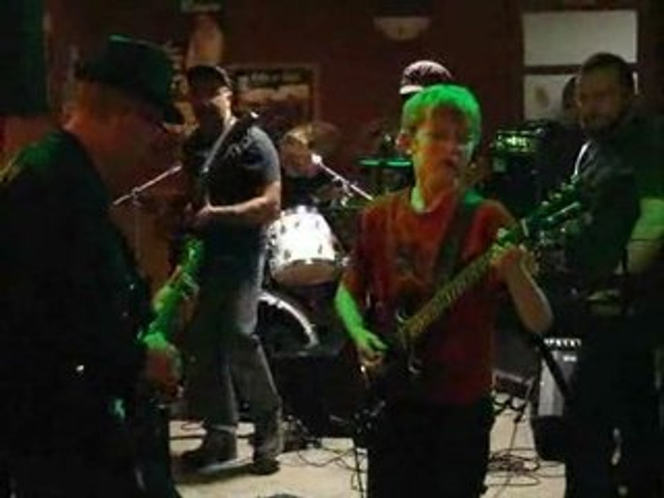 AC/DC - Sin CIty En Live avec Les Hurricanes