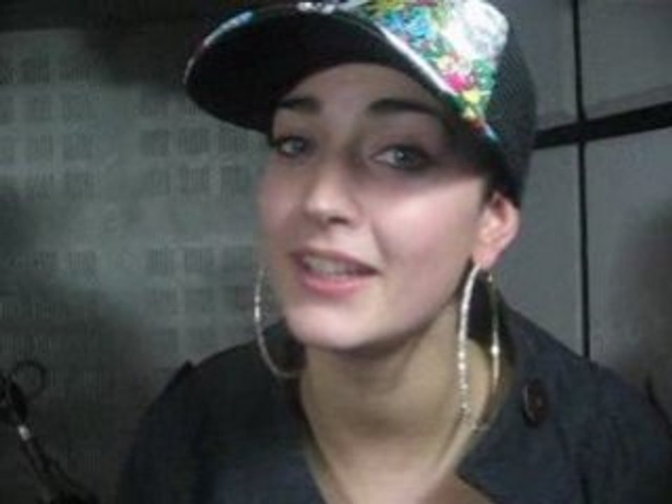 Sheryfa luna pour Lea Castel