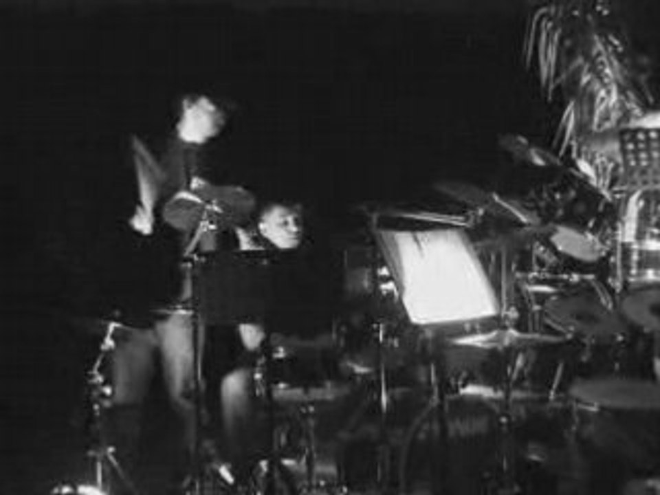 Vive la vie. Vive vous evidemment. à Nous*