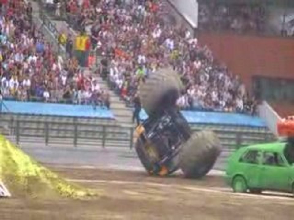 Atterissage raté pour MAXIMUN DESTR