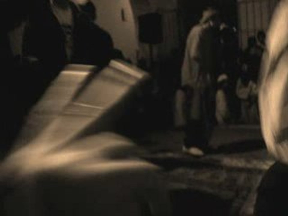 under b7ali
