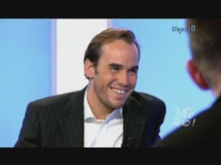 Dieu Merci ! sur Direct8 avec le Docteur Dickès (1/3)
