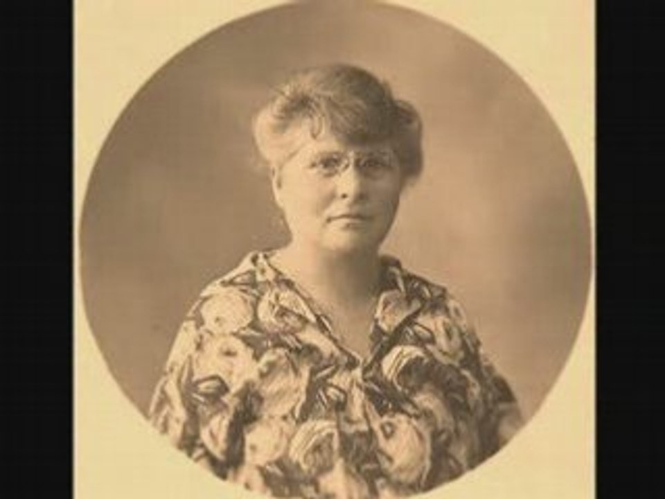 PORTRAITS OF OUR SENIORS,PORTRAITS DE NOS AINES