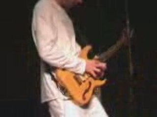 Paul Gilbert - Clinic duels (the jam)