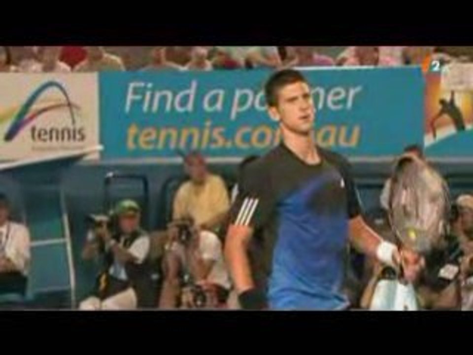 Maybe Djokovic hates umpire!