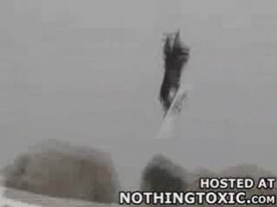 Flying Surfer - Emporté par une rafale !