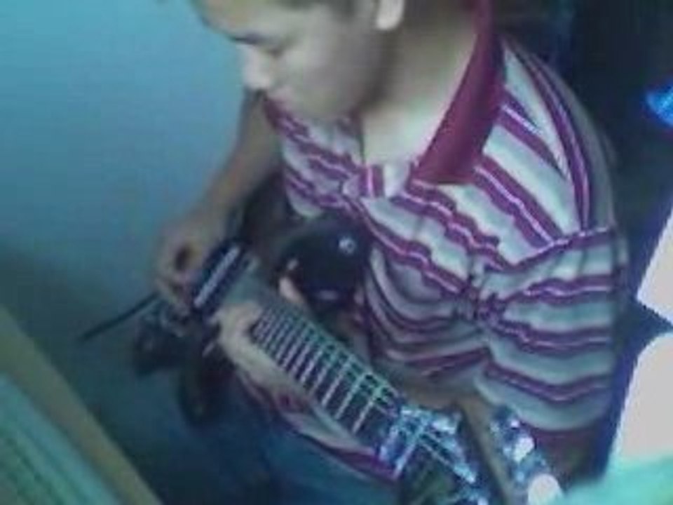 Ten words de Joe Satriani par Léon " Satchafunkihmong "