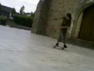 Saut de march en skate