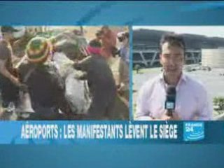 Les opposants évacuent l'aéroport international de Bangkok