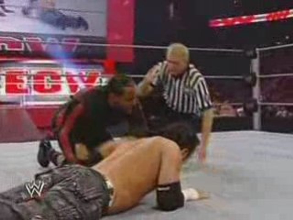 Matt Hardy vs MVP