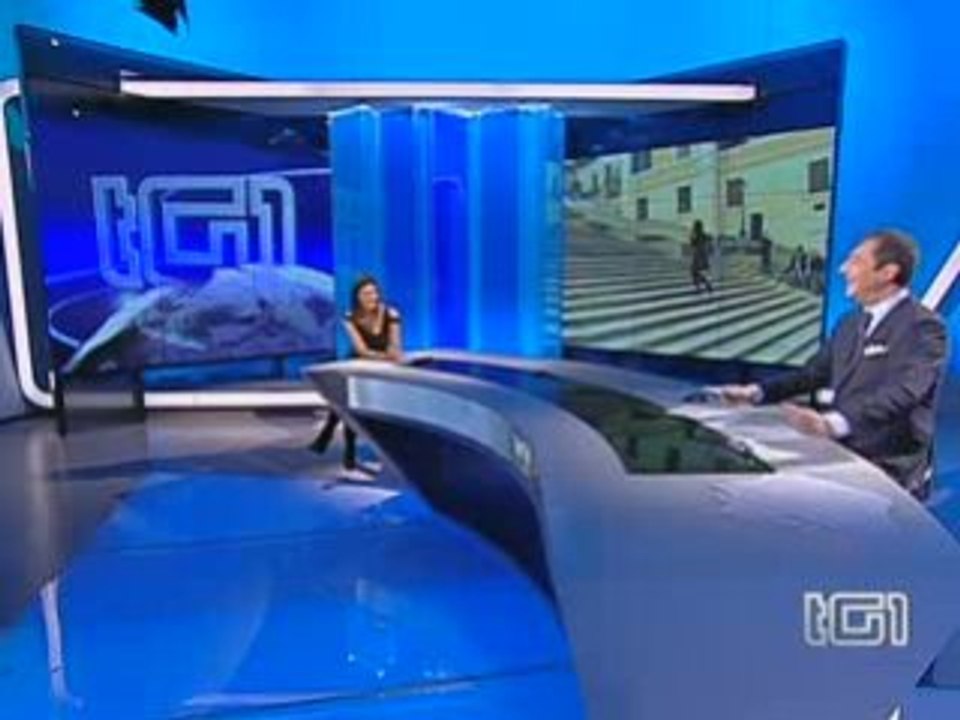 Laura Pausini in piazza di Spagna Roma 14-11-2008