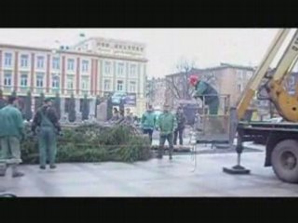 Choinka na Placu AK w Mielcu
