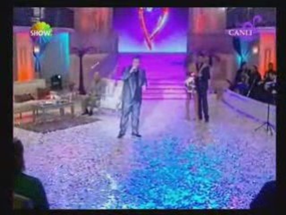CK canlı performans gelin olmus 26 kasım 2008