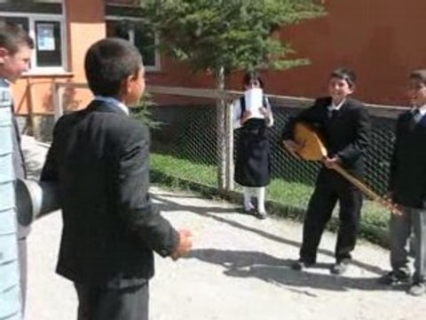 YUKARI YAHYASARAY KÖYÜ YOZGAT I.Ö.O asiklar atismasi GUZEL