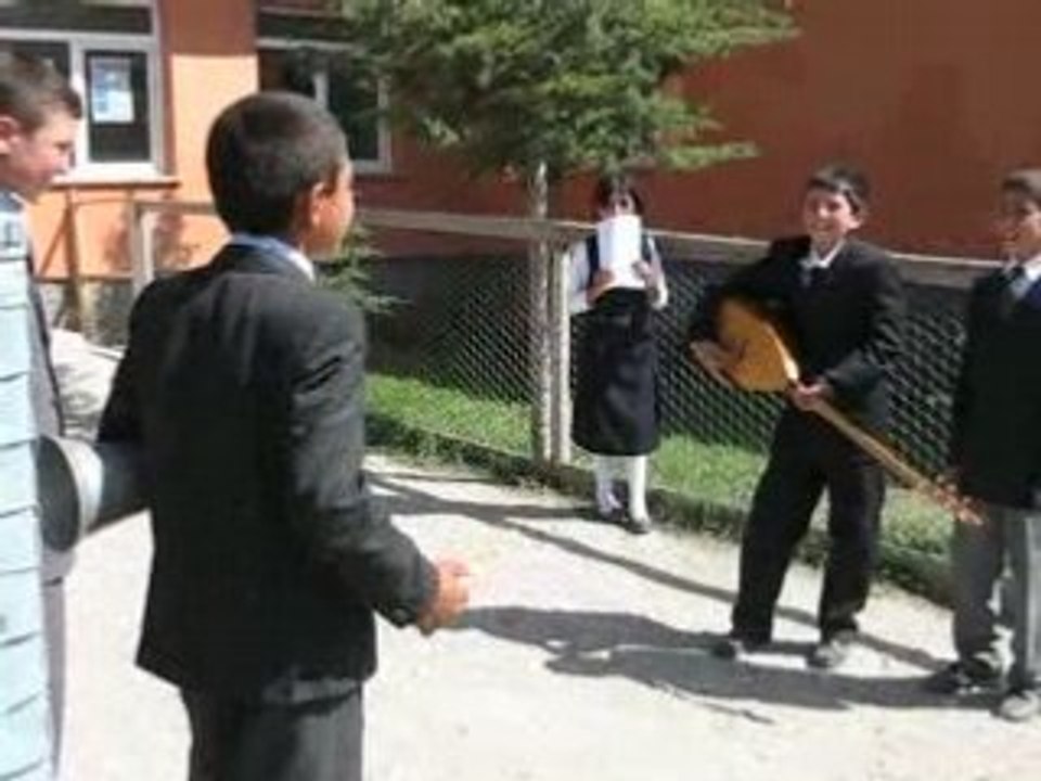 YUKARI YAHYASARAY KÖYÜ YOZGAT I.Ö.O asiklar atismasi GUZEL