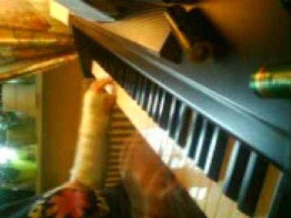 JAmes bond piano