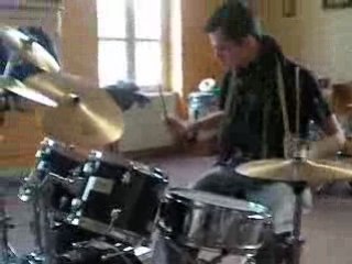 Moi qui jou de le Batterie :)