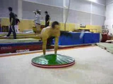 tomas,gym,défi avec mon pot olivié