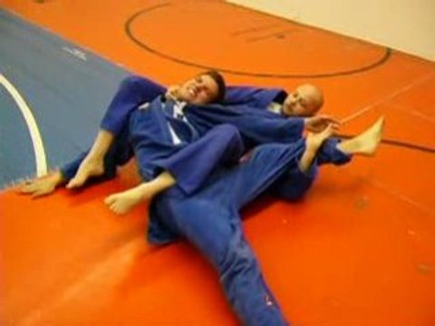 Kosen Judo Massey demonstrates a Flying Choke with Subs